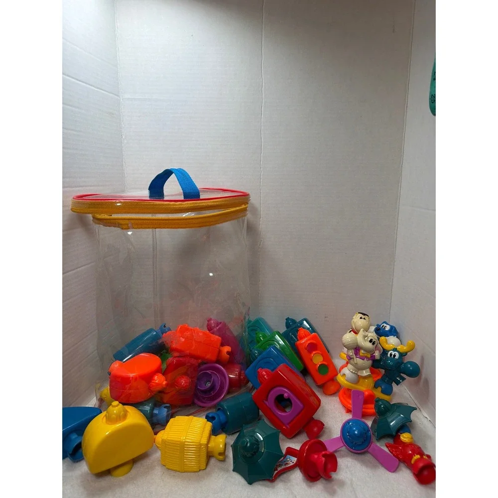 VTG 2004 Fisher Price Pop-Onz Building Blocks Kids  Multicolor 30ctToy Set